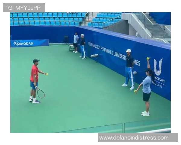 网球战术：成都网球队的包夹体系